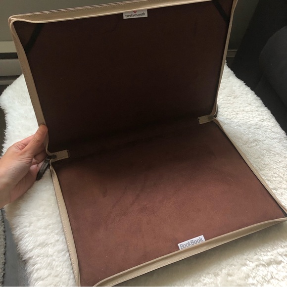 BookBook Laptop Case 13-inch MacBook Pro - Picture 4 of 4